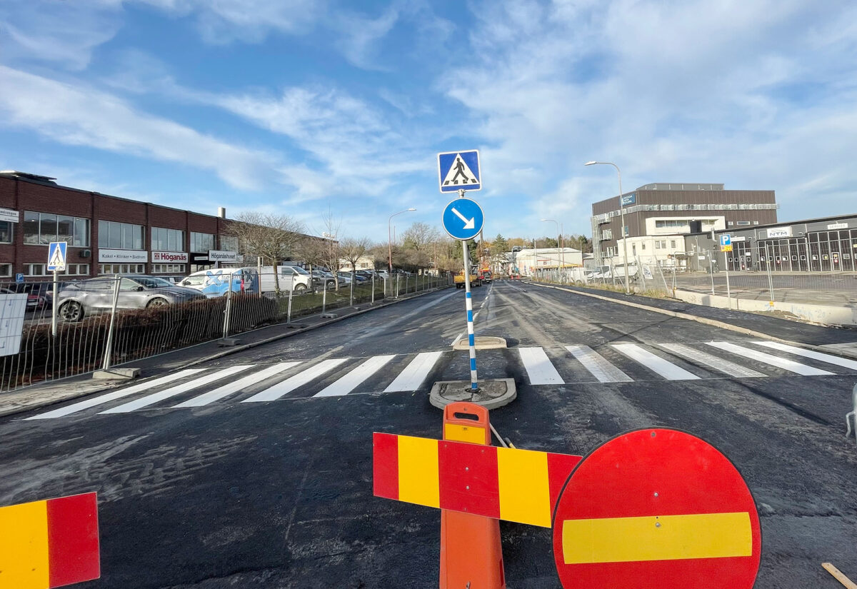 Kvicksundsvägen i Högdalens industriområde